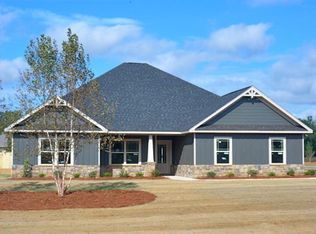 45 Winter Hawk Dr, Fort Mitchell, AL 36856