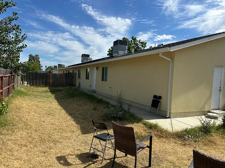 1603 3rd Ave #A — Photo 3
