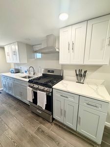 279 Ridgewood Ave, Newark, NJ, 07112