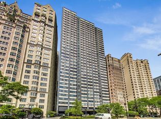 1440 N Lake Shore Dr APT 31E, Chicago, IL 60610