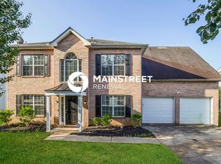 5388 Winding Glen Dr, Lithonia, GA 30038