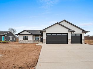 3129 Sandy Ridge Dr, Two Rivers, WI 54241