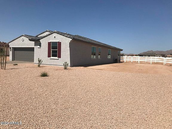 3rd image of 10512 W Appaloosa Trl