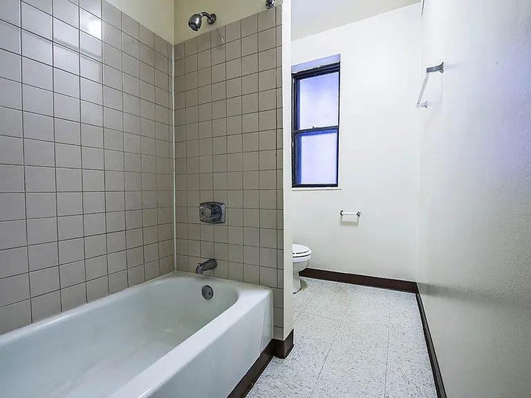 5019 S St Lawrence — Photo 12