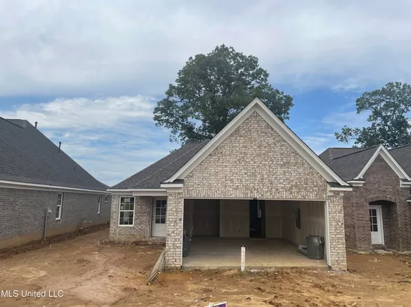 1640 Thomas St, Horn Lake, MS 38637