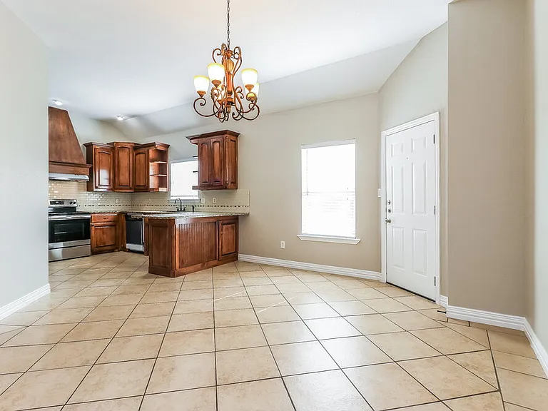 8145 Tanner Ave — Photo 4