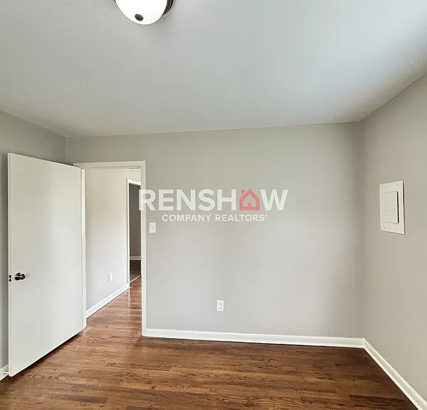 121 West St — Photo 6