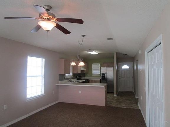 4th image of 8067 Heirloom Dr