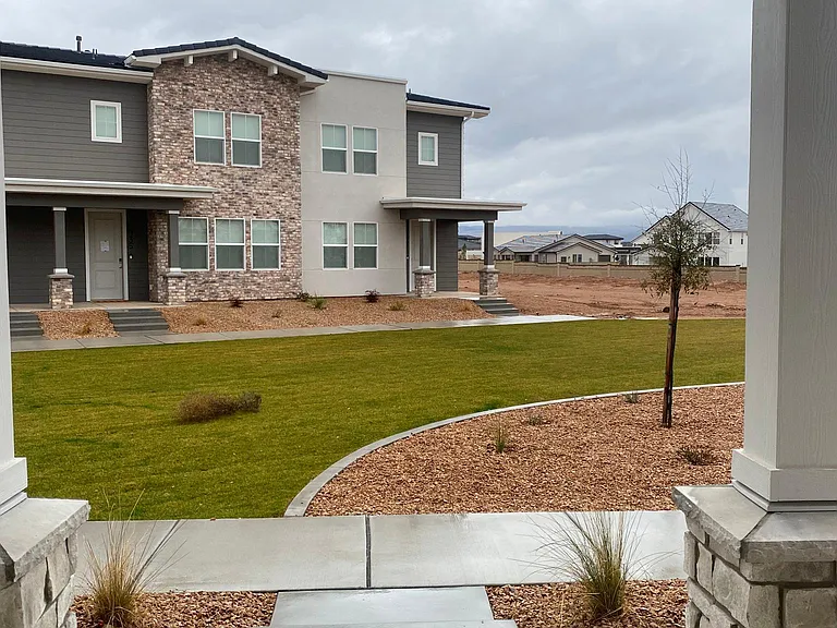 5932 S Cactus Flower Cv — Photo 3