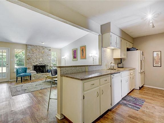 5th image of 3405 Harpers Ferry Ln