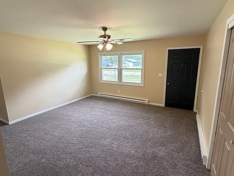 122 Jac Ct — Photo 7