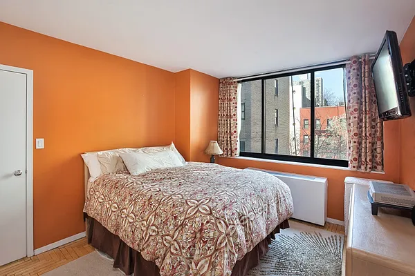 Sold by LG Fairmont Group | media 9