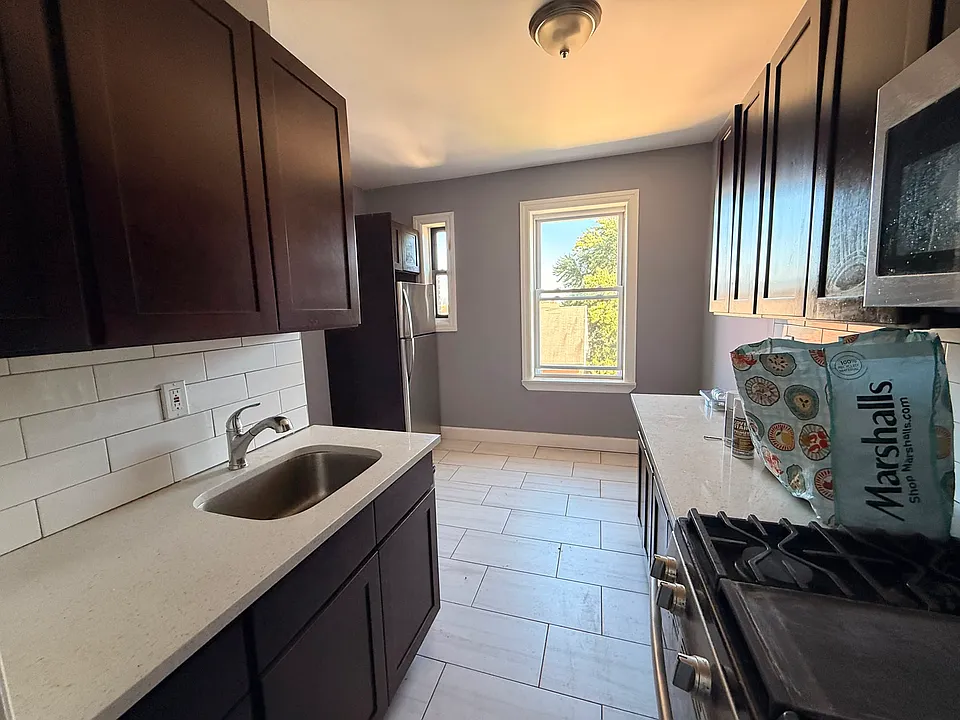 92 W 34th St #44E