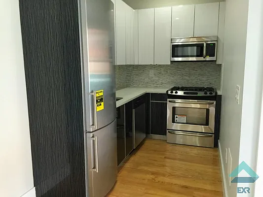 Rented by EXR | media 45