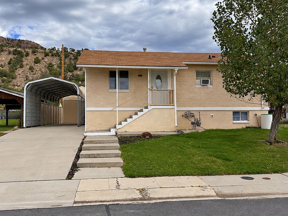 1st image of 132 Valley View Dr