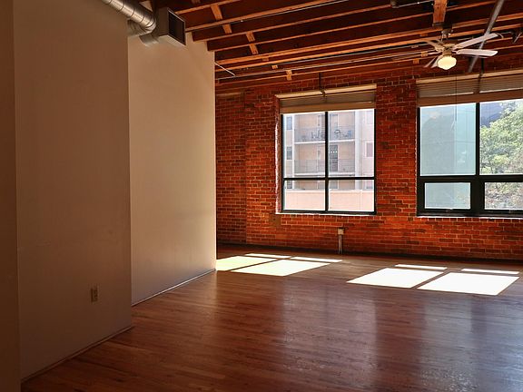 2nd image of 1800 Lawrence St APT 205