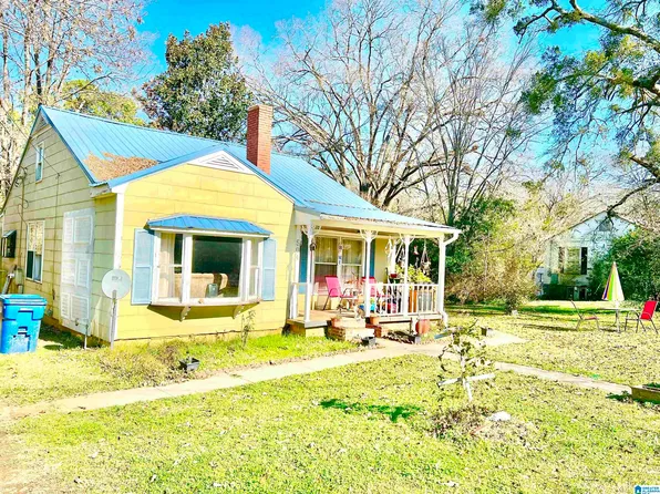 530 Heath St, Talladega, AL 35160