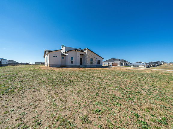 4th image of 999 County Road 319