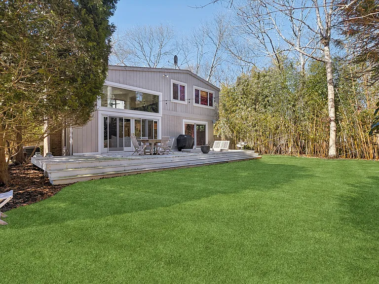 27 Montauk Ave — Photo 27