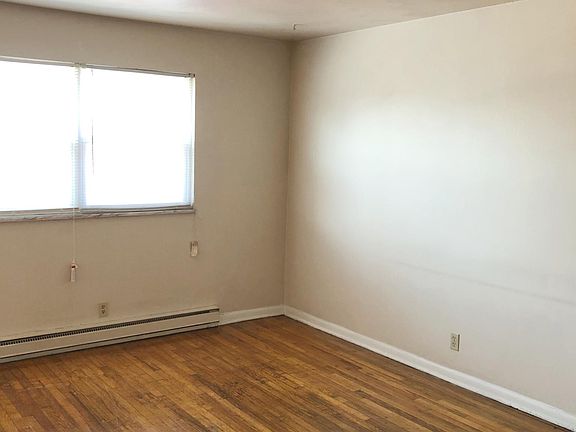 4th image of 2434 E Kelly St APT 18B