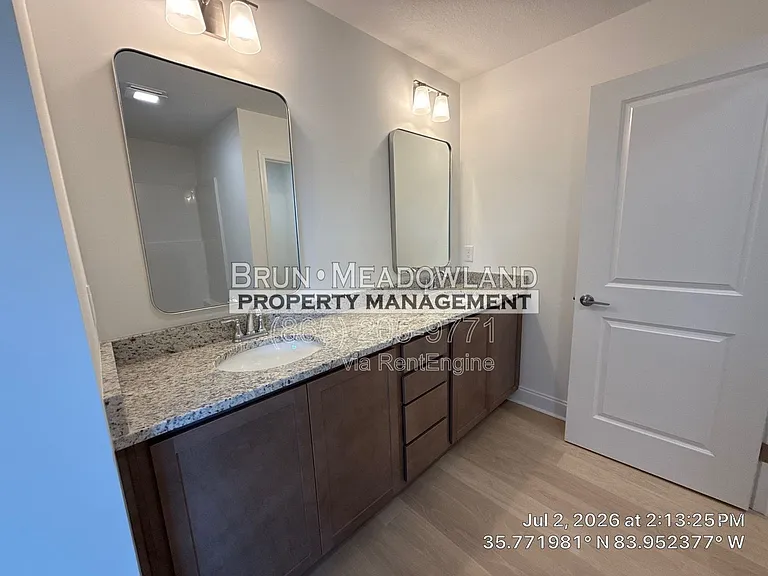 1725 Bennett Village Dr — Photo 19