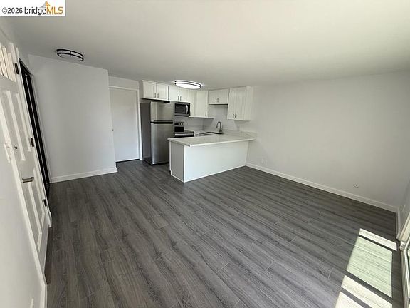 4th image of 4057 Brant St APT 8