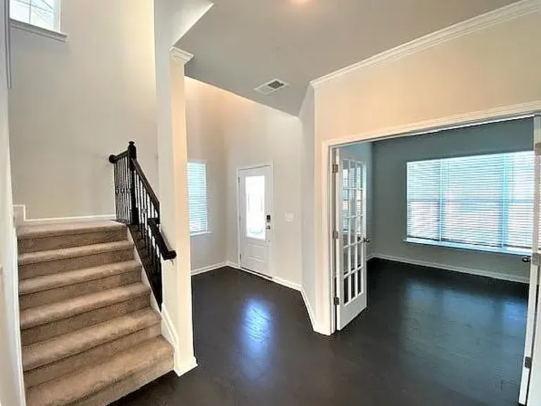 1048 Winnett Dr — Photo 18