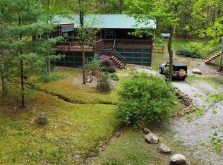 3395 Laurelwood Rd, Cosby, TN 37722