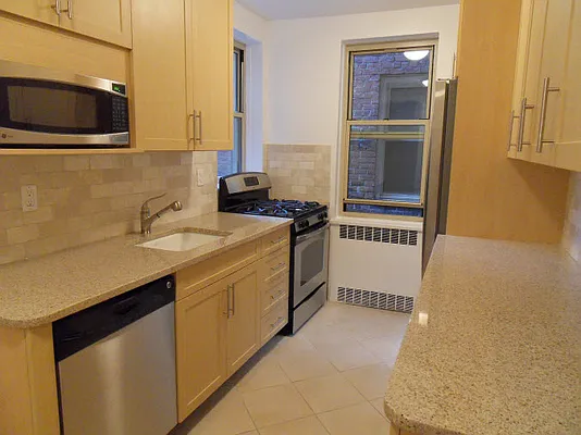 Rented by Stonehenge NYC LLC | media 6