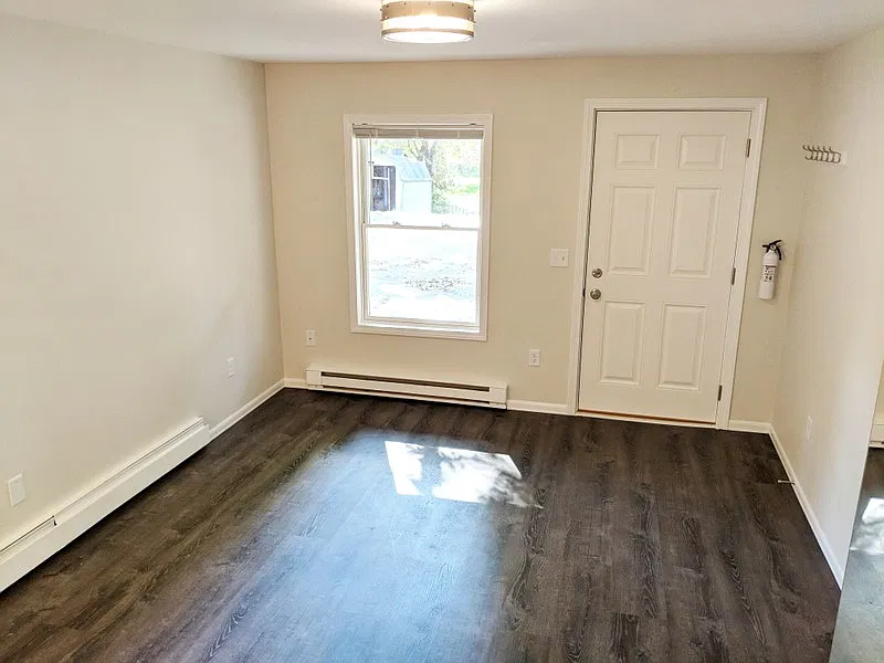 503B — Photo 2