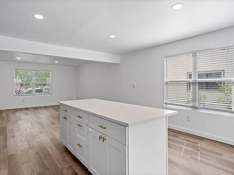 3307 Oak Aly — Photo 11