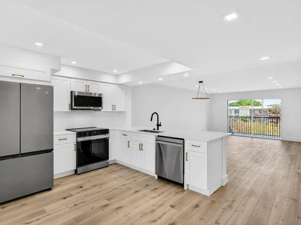 14360 Strathmore Lane #406, Delray Beach, FL 33446