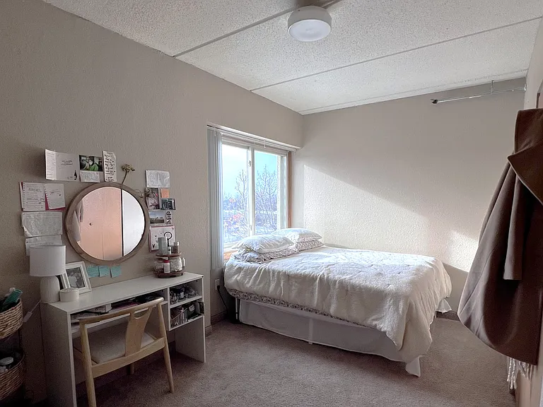 E Street Flats - Student Housing — Photo 80