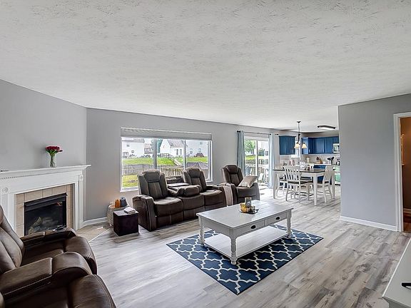 3rd image of 204 Blue Quail Pl