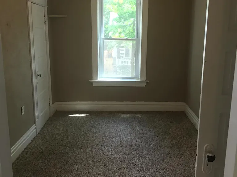 6521 Crest Ave — Photo 6