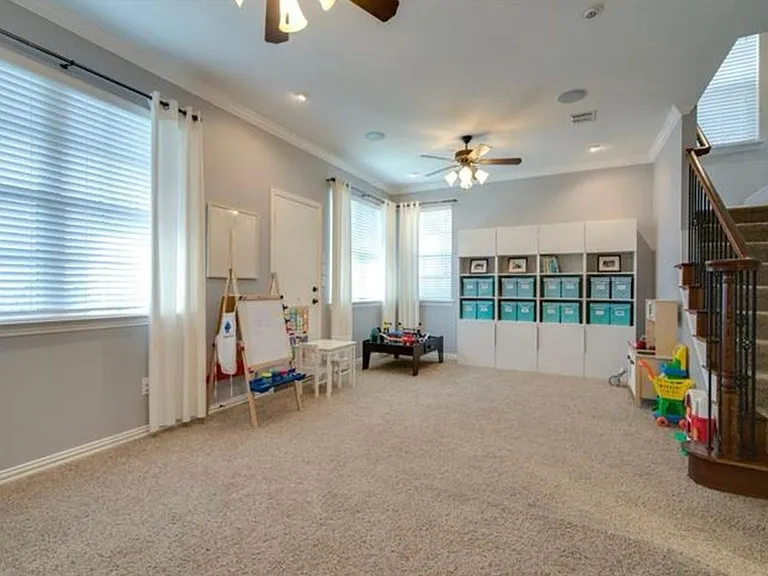 7847 Liverpool Ln — Photo 13