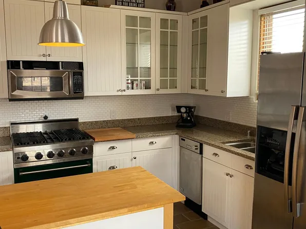 219 Richmond Dr SE #2, Albuquerque, NM 87106