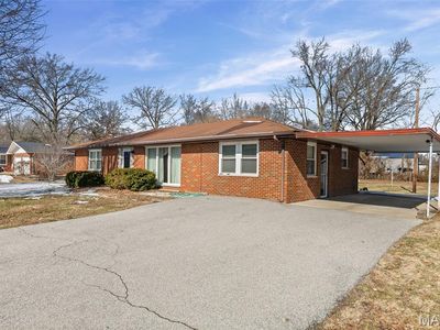 722 E Us Highway 40, Troy, IL, 62294