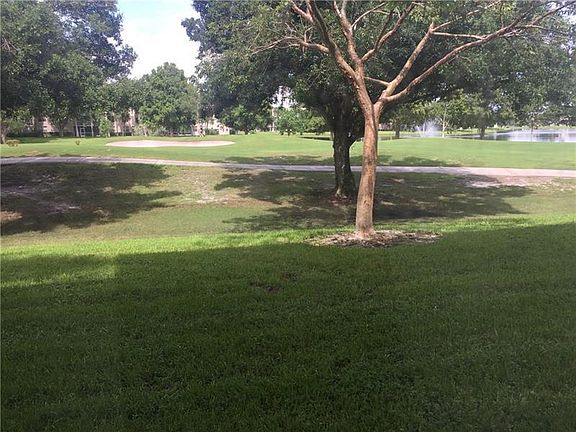 5th image of 1705 Whitehall Dr