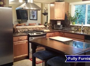 16437 NE 17th Pl, Bellevue, WA