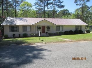 735 Victoria Cir, Dublin, GA 31021