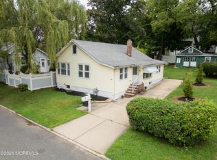 92 Asbury Ave, Atlantic Highlands, NJ 07716