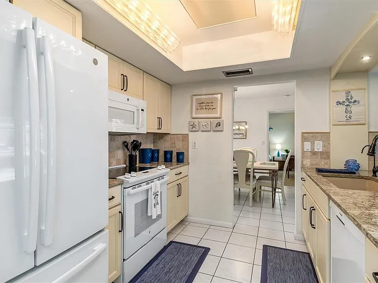 2220 Broad Ranch Dr — Photo 43