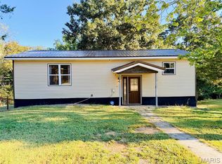3226 Sky Line Dr, Poplar Bluff, MO 63901