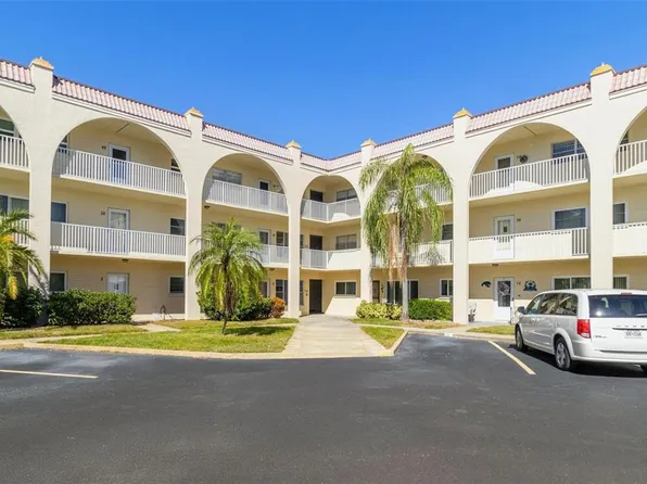 2258 World Parkway Blvd W APT 12, Clearwater, FL 33763