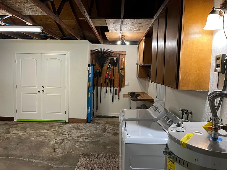 1276 Pershing St — Photo 29