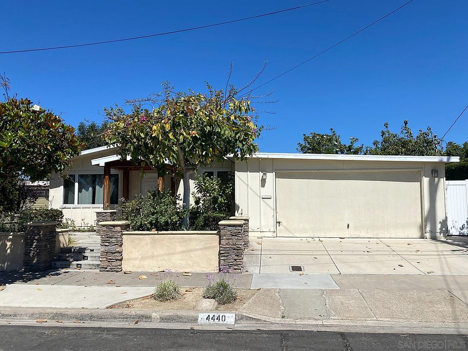 1st image of 4440 Mount Lindsey Ave