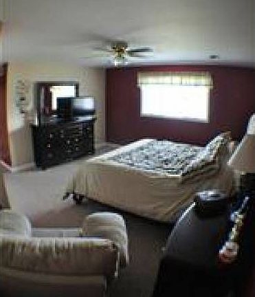 5th image of 11634 W 105th St
