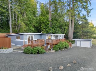 340 N Terrace Rd, Hoodsport, WA 98548