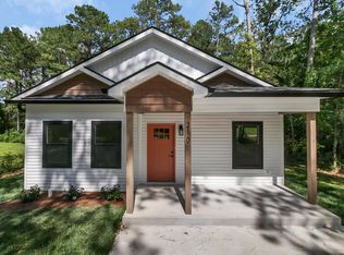 210 Neal Dr, Rossville, GA 30741